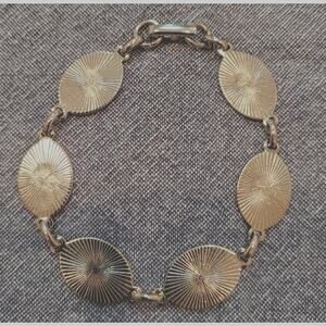 Vintage Oval Link Silver tone Bracelet 8.5"